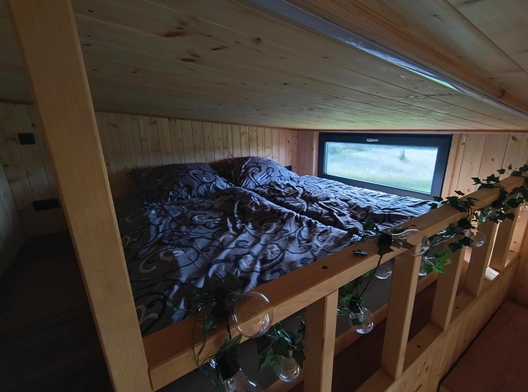 Вилла Tiny House Chvalcov Экстерьер фото